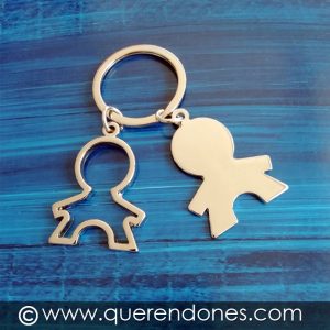 llavero metálico de niño